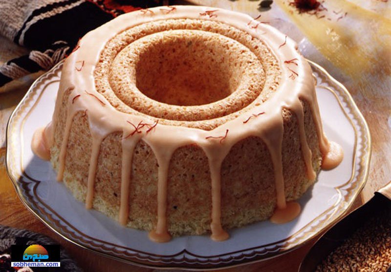 طرز تهیه‌ی کیک ساده با کنجد و زعفران